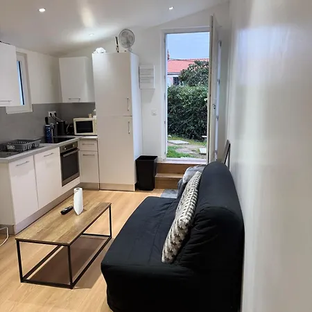 Rdc Vu Sur Jardin C لا روش سور يو